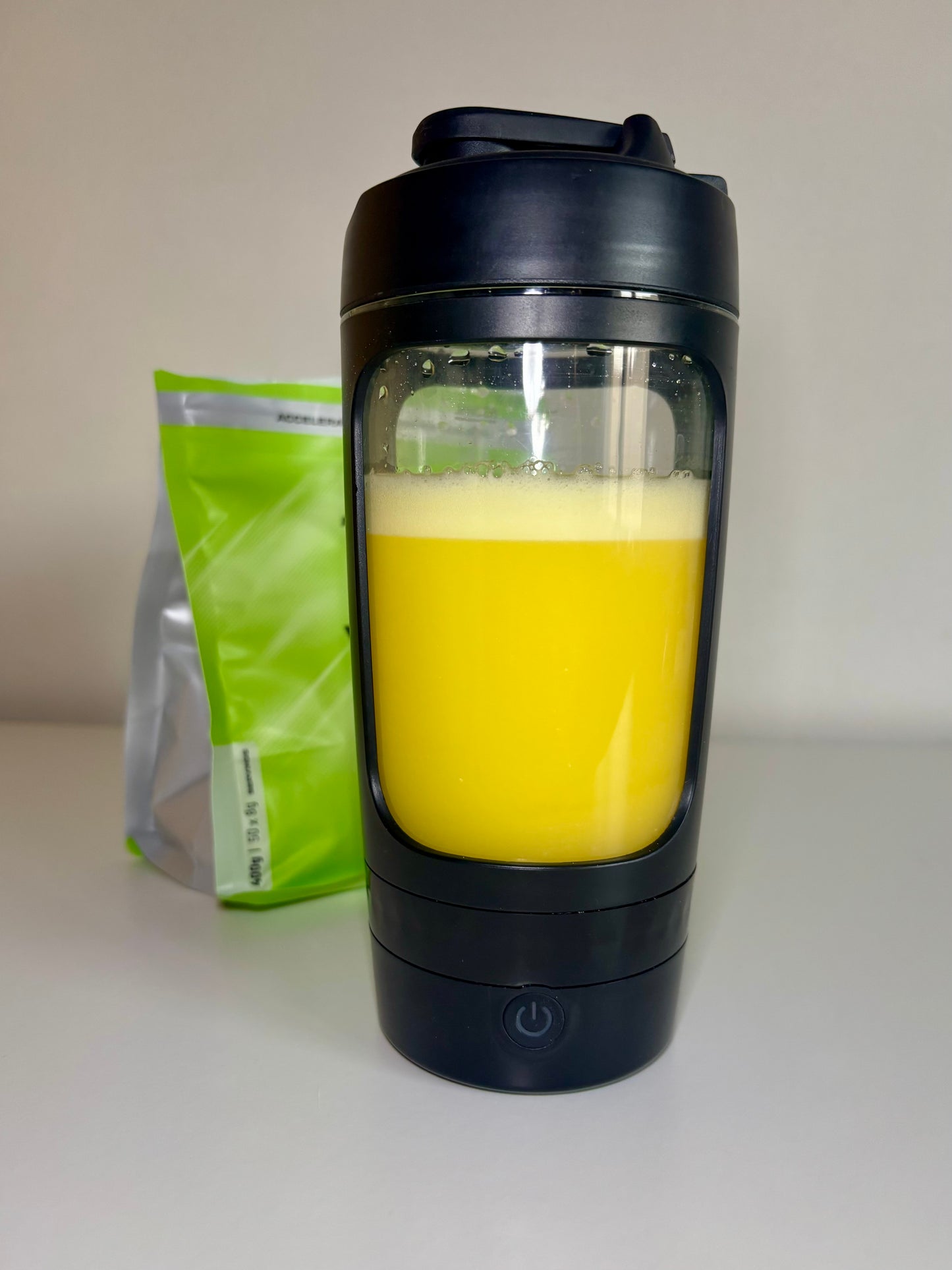 GlowShaker Pro™ + FREE Gym Starter Pack